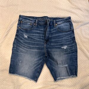 Men’s American Eagle shorts